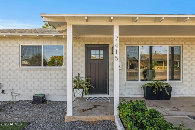 Building Photo - 7415 E Holly St