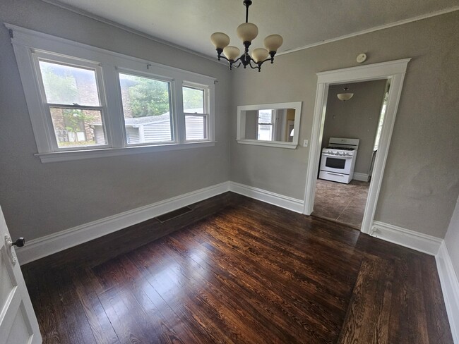 Dining Room - 37 Convis St