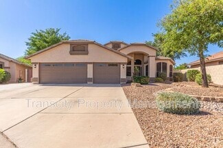 Building Photo - 1028 E Orchid Ln
