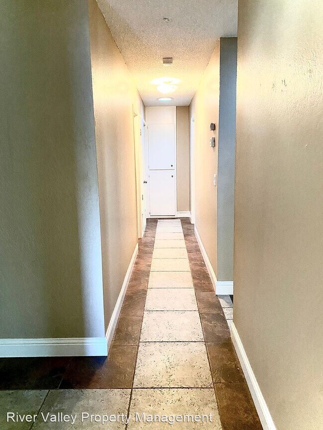 Foto del edificio - 3 br, 2 bath House - 5100 Hemlock Street