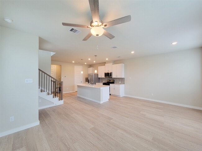 Building Photo - 10055 Cloud Mist Dr