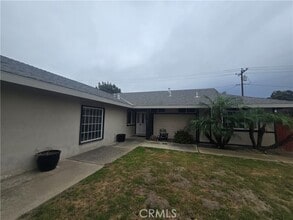 Building Photo - 10362 Shalom Dr