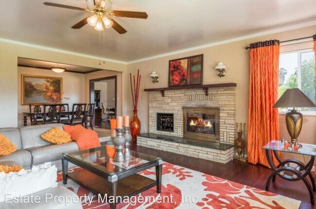 Building Photo - 3 br, 2 bath House - 720 Elsinore Drive
