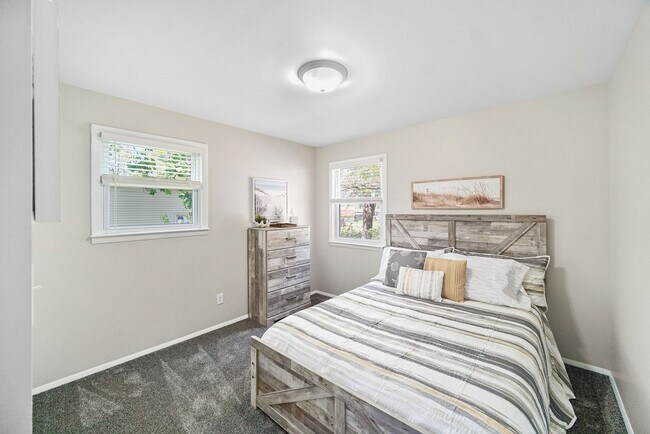 Foto del edificio - 615 Pine St