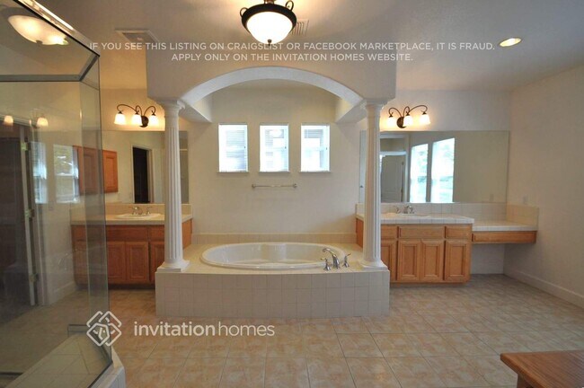 Foto del edificio - 9419 Berkshire Ln