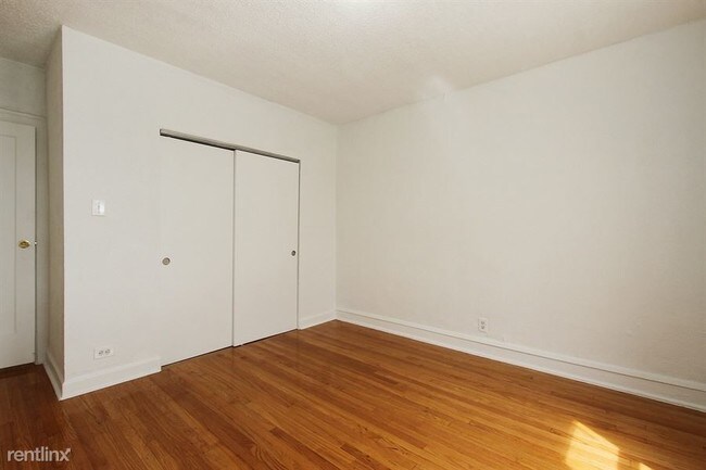 Foto del edificio - 2 br, 1 bath Apartment - 8456 S Wabash Ave