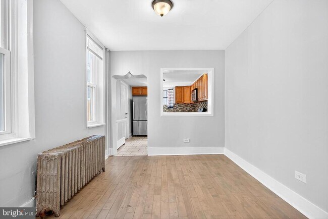 Foto del edificio - 3549 N Randolph St