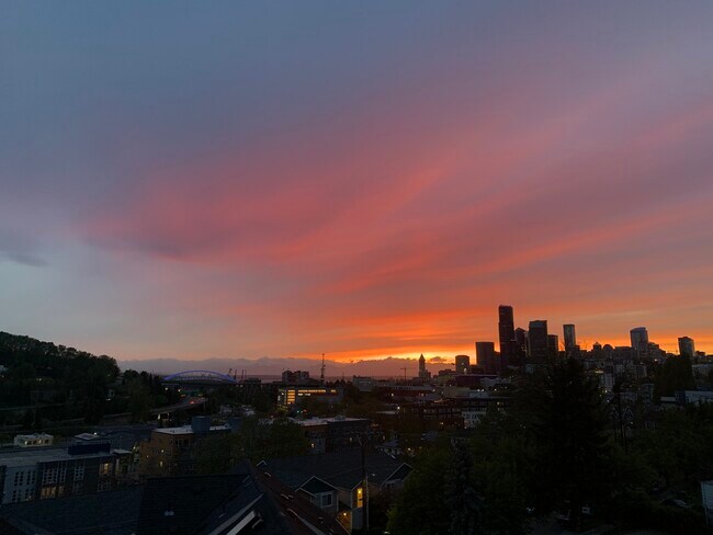 Foto del edificio - 829 19th Ave S