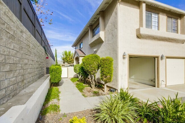 Building Photo - 8724 Crossway Ct
