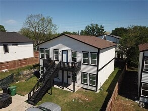 Building Photo - 3541 Mt Pleasant St