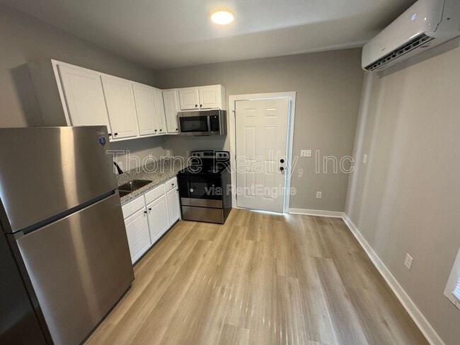 Foto del edificio - 815 Belleview Ave