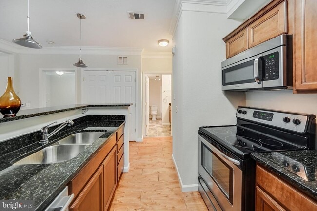 Building Photo - 1550 Spring Gate Dr.