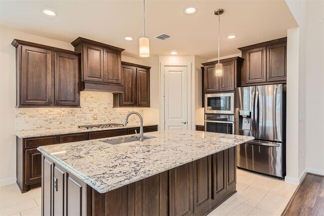 Building Photo - 8313 Spire View