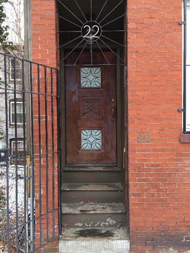 Building Photo - Multi-Level Home with Private Patio & Roof Deck – 3 Bed | 2 Bath