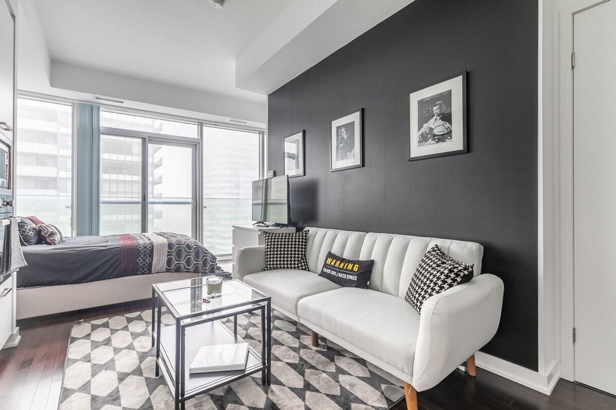 Photo principale - 120 Bremner Blvd