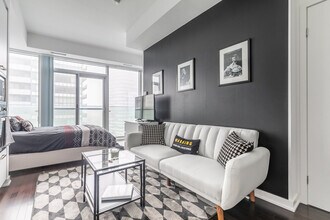 Building Photo - 14 York St