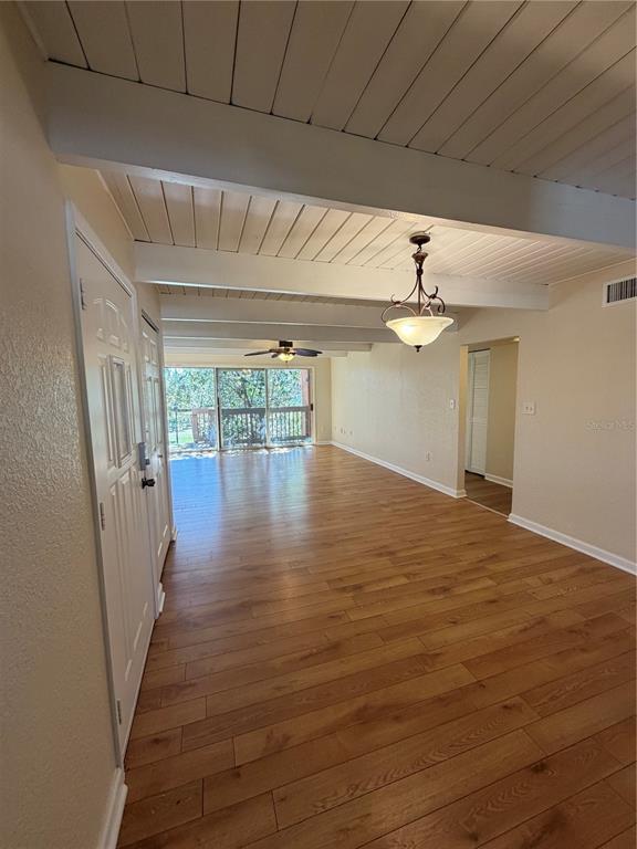 Foto del edificio - 792 E Michigan St