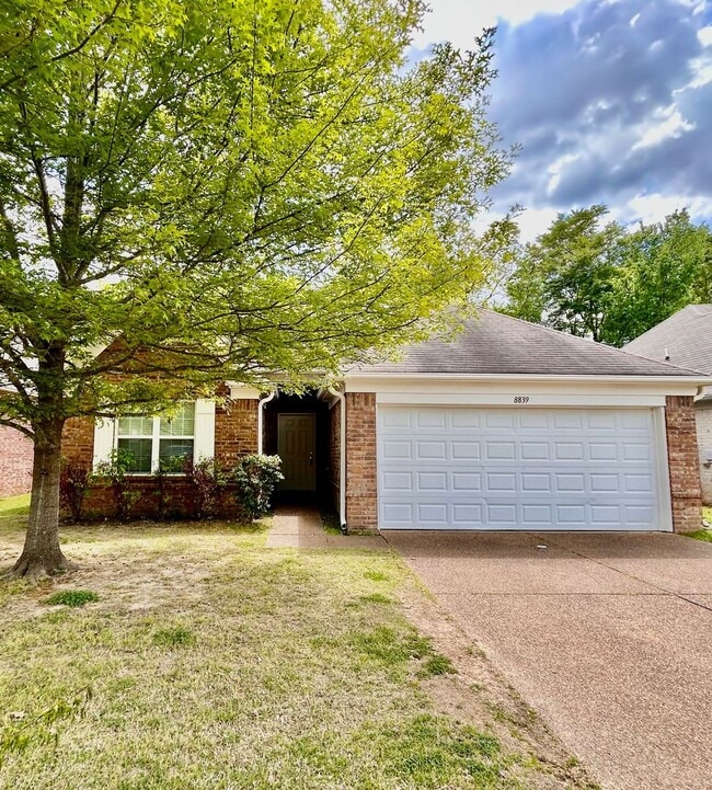 Building Photo - 8839 Campaldino Ave
