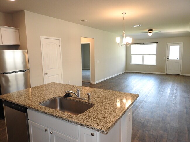 Foto del edificio - 621 Callahan Ln