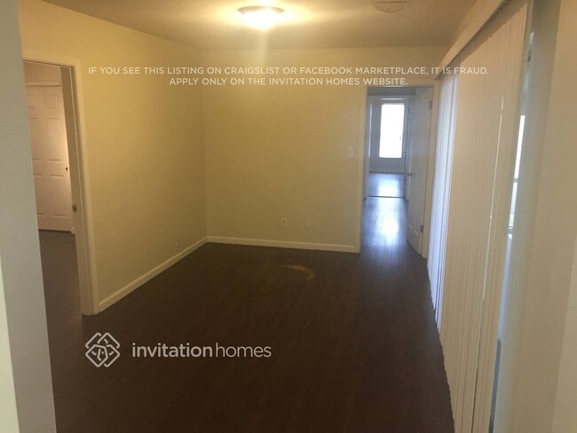 Building Photo - 305 Tangerine Dr