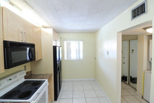 Foto del edificio - 2925 SW 22nd Ave