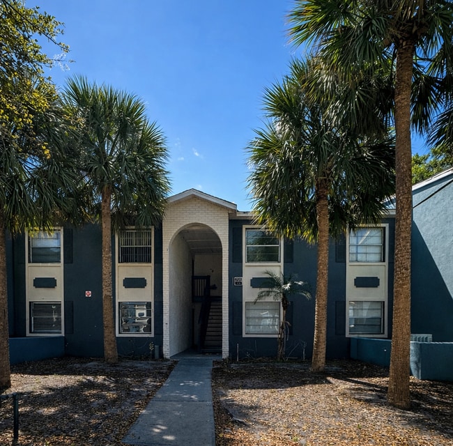 Photo - 2505 N Alafaya Trail Apartment