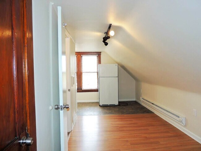 Foto del edificio - 1656 Eddington Rd