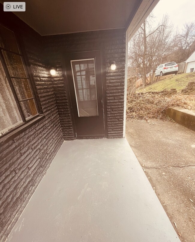 Building Photo - 3 Bed 1 Bath Munhall Pa
