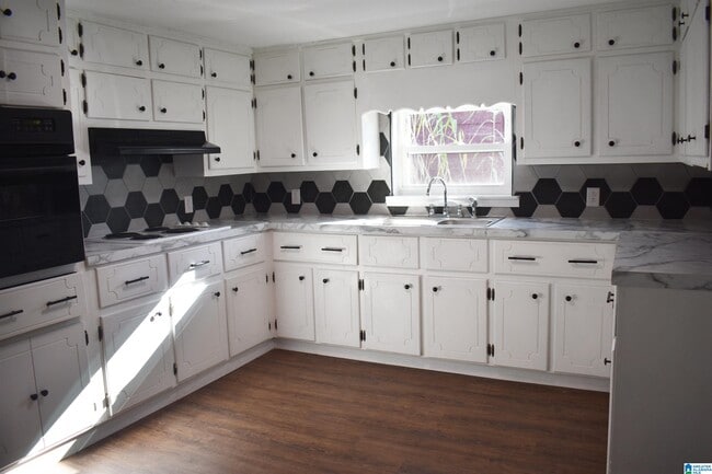 Building Photo - 144 2nd St NW