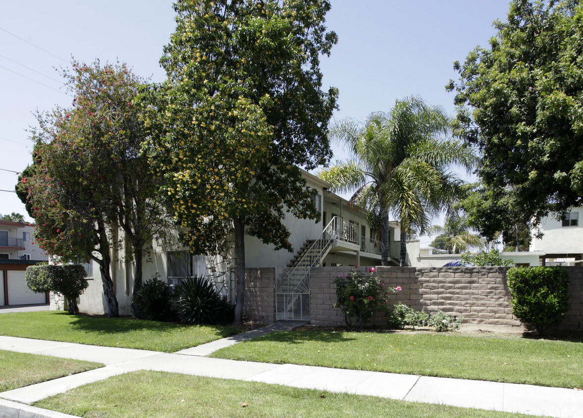 Primary Photo - 1801-1809 E Wilshire Ave