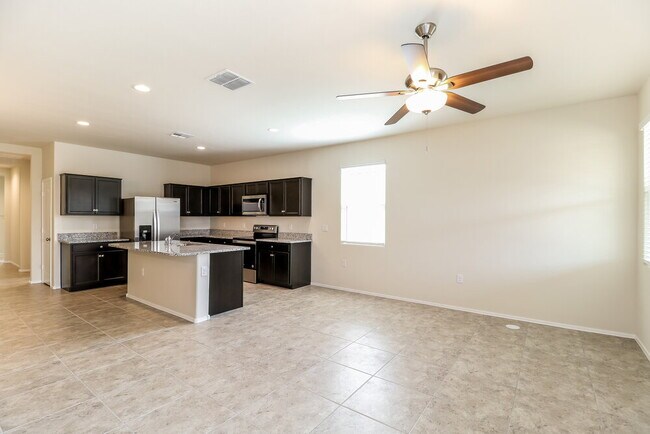 Building Photo - 4859 E Rhodium Dr