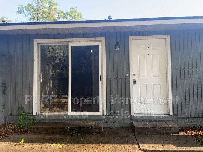 Building Photo - 3850 SE 17th Ct