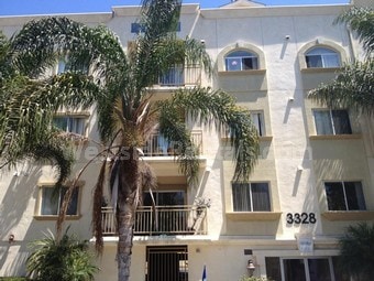 Building Photo - 3328 Oakhurst Ave