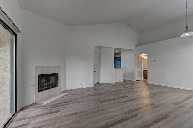 Foto del edificio - 5056 S Rainbow Blvd