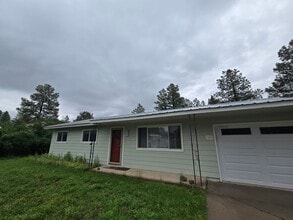 Building Photo - 296 Mesa Dr