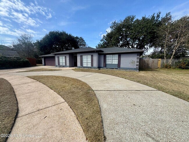 Foto del edificio - Now Available in Fort Bayou Estates – Spacious 3 Bedroom Home!