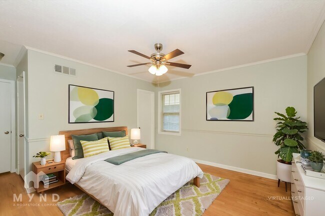 Foto del edificio - 1176 Cedar Cir S