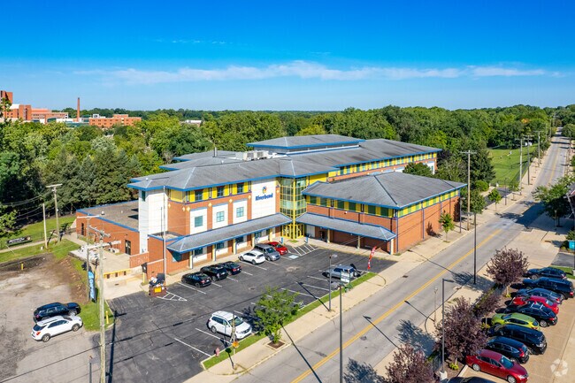 Building Photo - 701 Niles