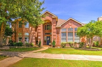 Building Photo - 2714 Bordeaux Dr