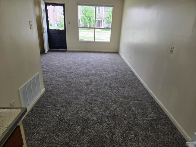 Foto del edificio - 2431 Normandy Rd
