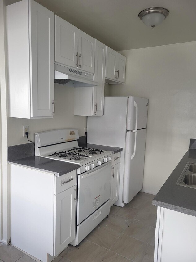 Foto principal - 4542 W 17th St