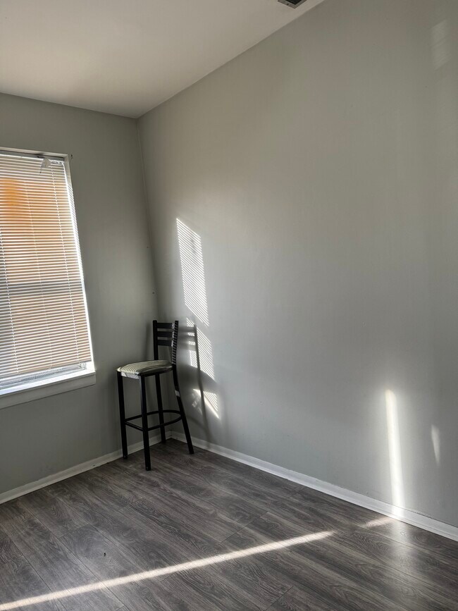 Foto del edificio - 2200 W Taylor St