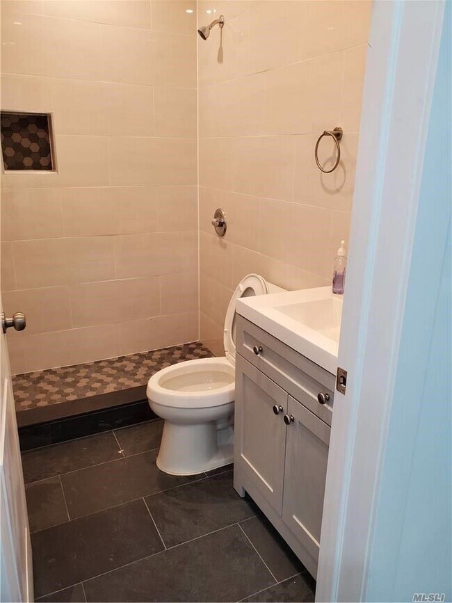 Foto del edificio - 3043 Fulton St