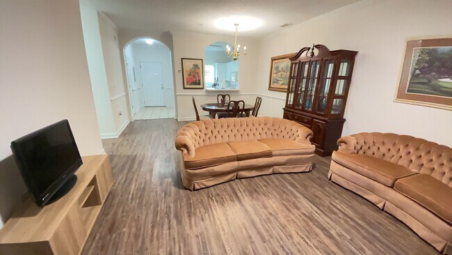 Foto del edificio - 1st Floor Fully Furnished Condo in Berkshire Forest