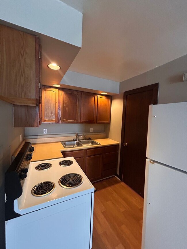 Foto del edificio - 1120 Rivermet Ave