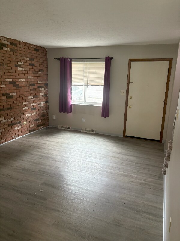 Foto del edificio - 2139 Glenmount Ave
