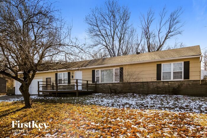 Primary Photo - 8601 E 77 Terrace