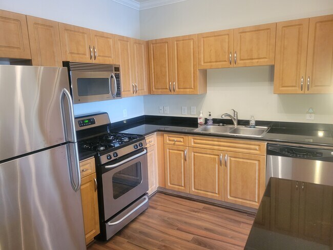 Kitchen - 12917 Centre Park Cir
