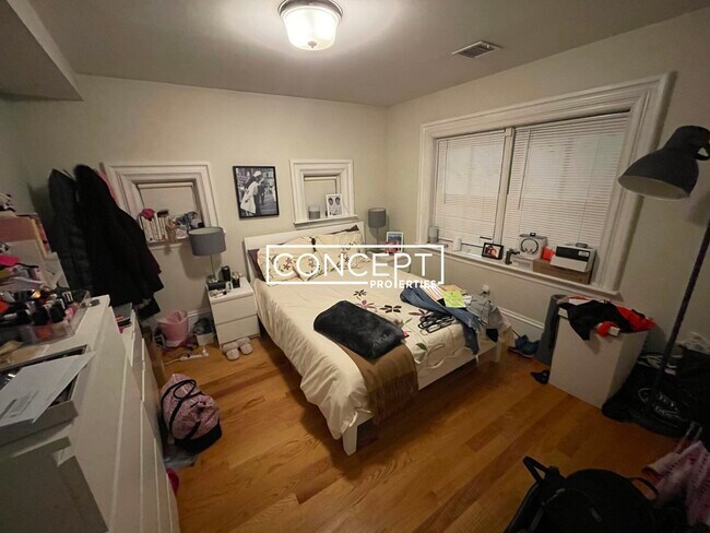 Foto del edificio - 658 Massachusetts Ave