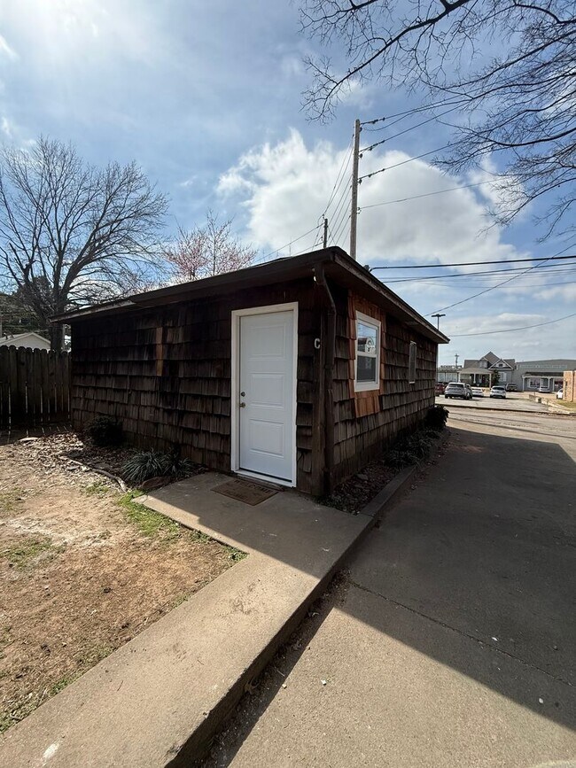 Foto del edificio - 1018 S 16th St